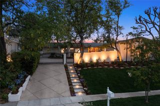23925 Crosson Drive, Woodland Hills, CA 91367