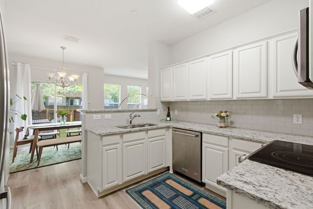 2925 Saint Andrews Drive, Lewisville, TX 75067