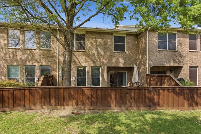 2925 Saint Andrews Drive, Lewisville, TX 75067