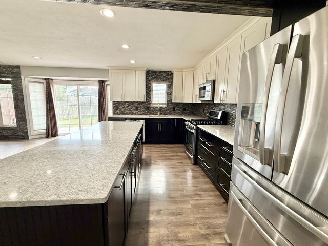 11008 Chicory Ridge Way, Roscoe, IL 61073