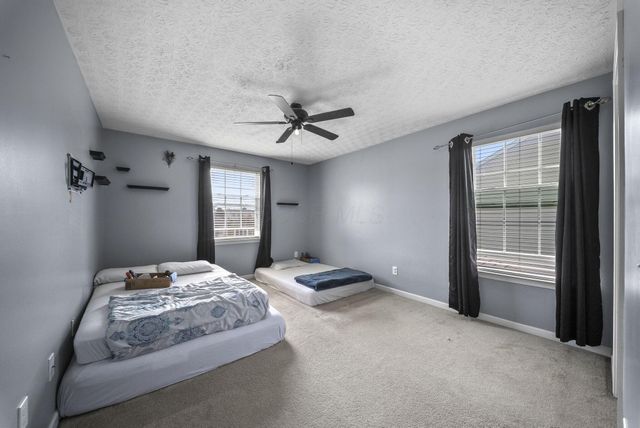 1624 Roscommon Drive, Pataskala, OH 43062