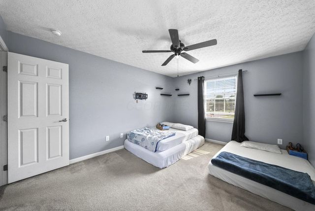 1624 Roscommon Drive, Pataskala, OH 43062