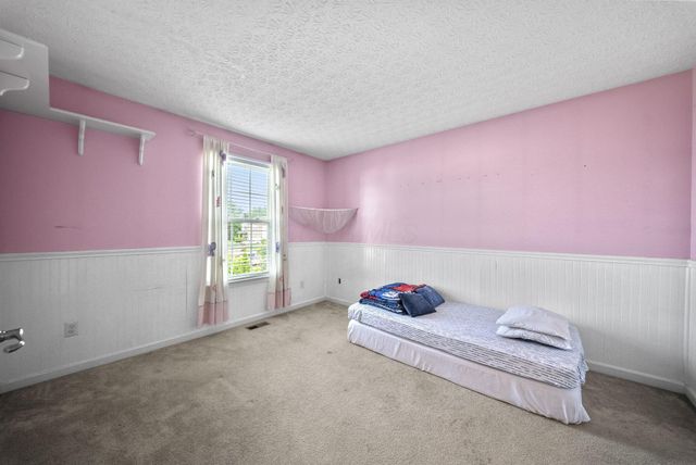 1624 Roscommon Drive, Pataskala, OH 43062