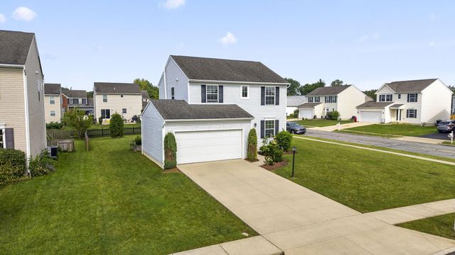 1624 Roscommon Drive, Pataskala, OH 43062