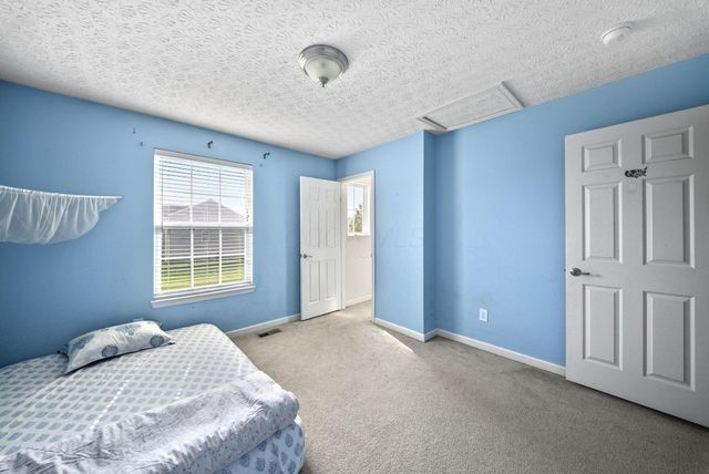 1624 Roscommon Drive, Pataskala, OH 43062