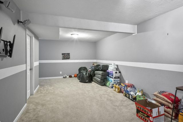 1624 Roscommon Drive, Pataskala, OH 43062