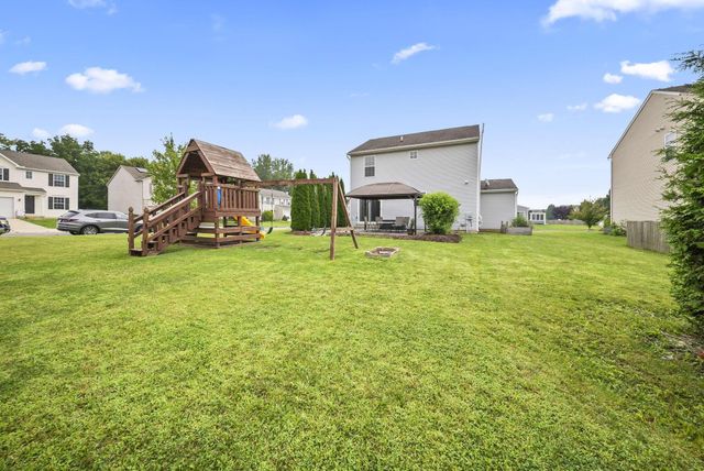 1624 Roscommon Drive, Pataskala, OH 43062