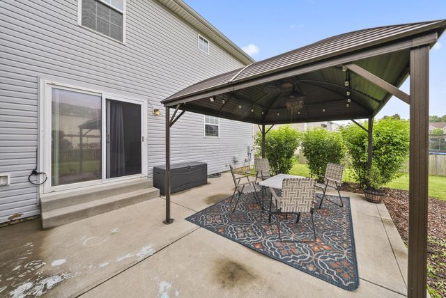 1624 Roscommon Drive, Pataskala, OH 43062