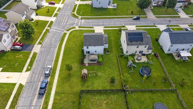 1624 Roscommon Drive, Pataskala, OH 43062