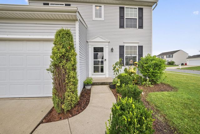 1624 Roscommon Drive, Pataskala, OH 43062