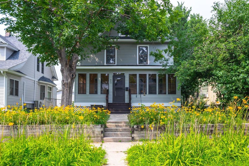 663 Iglehart Avenue, Saint Paul, MN 55104