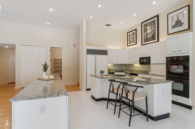 632 E CLUB CIRCLE, Longwood, FL 32779