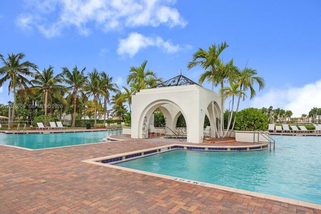9869 Woodworth Ct, Wellington, FL 33414