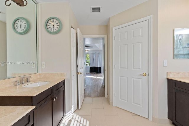 9869 Woodworth Ct, Wellington, FL 33414