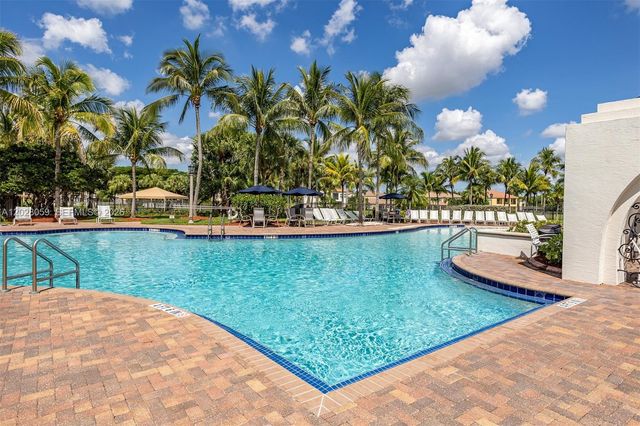 9869 Woodworth Ct, Wellington, FL 33414