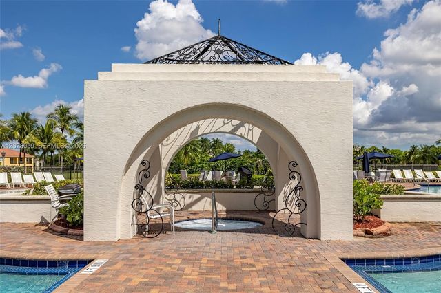 9869 Woodworth Ct, Wellington, FL 33414