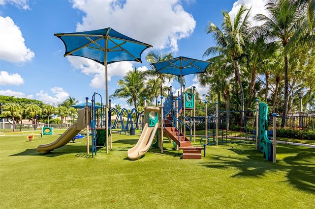 9869 Woodworth Ct, Wellington, FL 33414