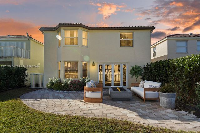 9869 Woodworth Ct, Wellington, FL 33414