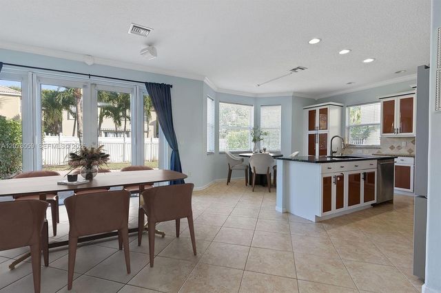 9869 Woodworth Ct, Wellington, FL 33414