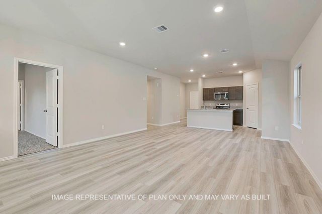 313 Doss DR, Rockdale, TX 76567