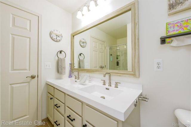442 Ridgewood Drive S, Brandon Charter Township, MI 48462