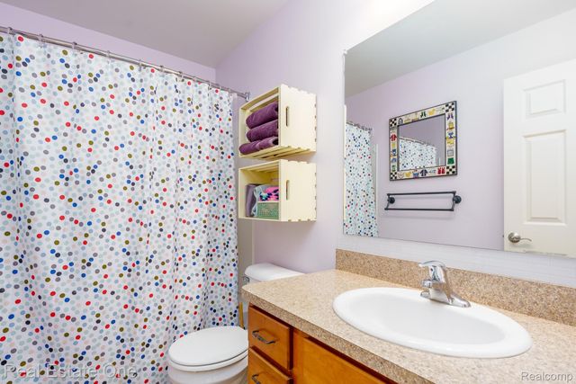 442 Ridgewood Drive S, Brandon Charter Township, MI 48462
