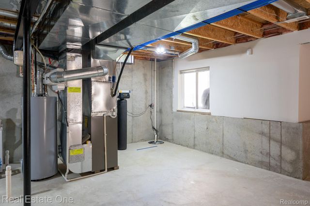 442 Ridgewood Drive S, Brandon Charter Township, MI 48462