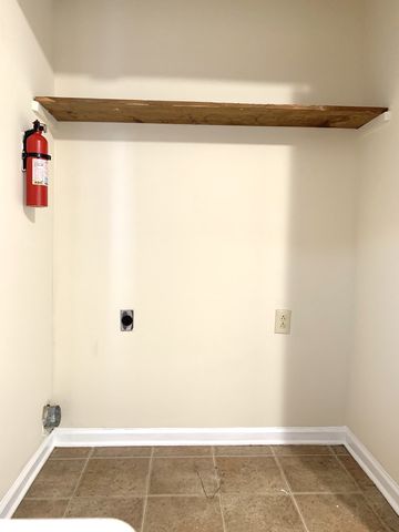 359 Peabody Dr Apt 1, Clarksville, TN 37042