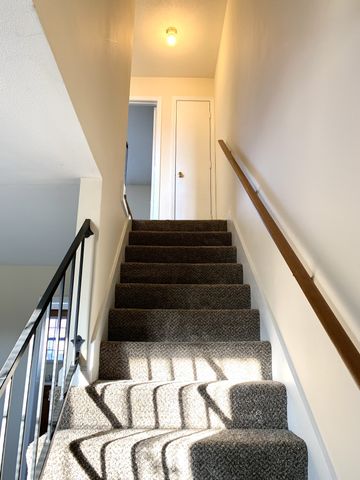 359 Peabody Dr Apt 1, Clarksville, TN 37042