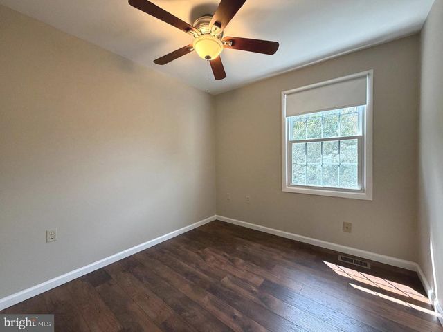 8854 CHERRY OAK CT, Manassas, VA 20109