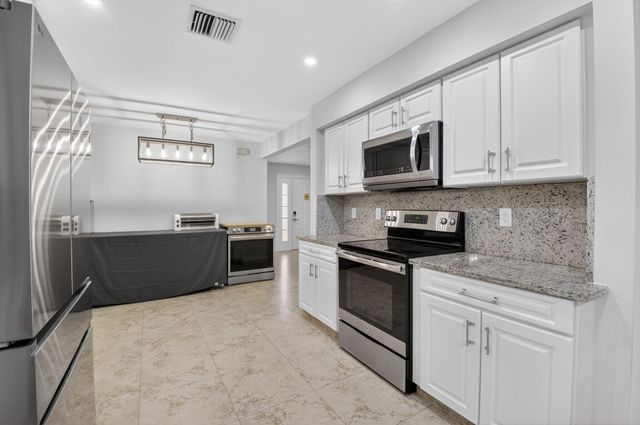 9105 S Boca Gardens Cir S S B, Boca Raton, FL 33496