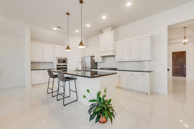 4713 Valley Peak Cove, Flower Mound, TX 76262