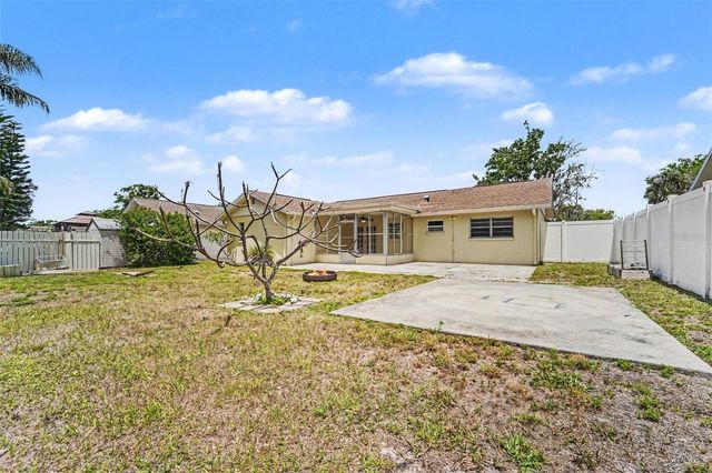 8332 FISHHAWK AVENUE, New Port Richey, FL 34653