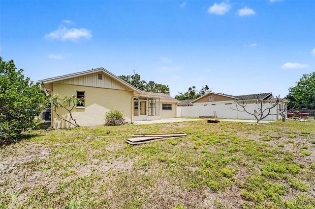 8332 FISHHAWK AVENUE, New Port Richey, FL 34653