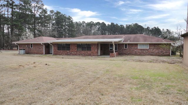 2413 Cook Road, White Hall, AR 71602