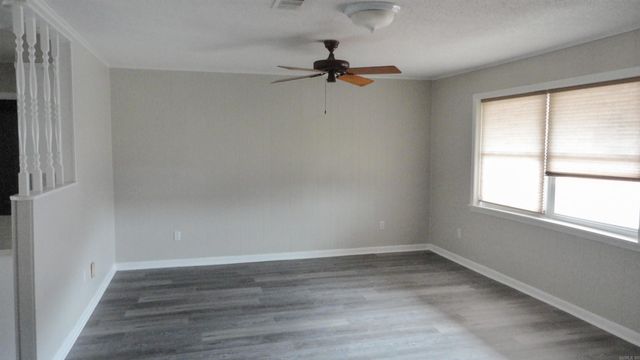 2413 Cook Road, White Hall, AR 71602