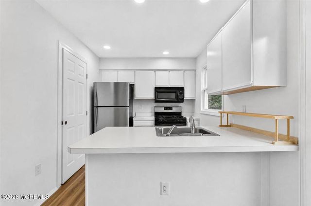 236 Mermaid Avenue, Beachwood, NJ 08722
