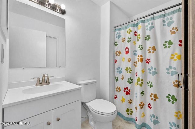 236 Mermaid Avenue, Beachwood, NJ 08722