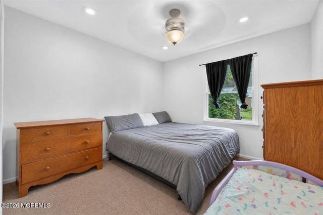 236 Mermaid Avenue, Beachwood, NJ 08722
