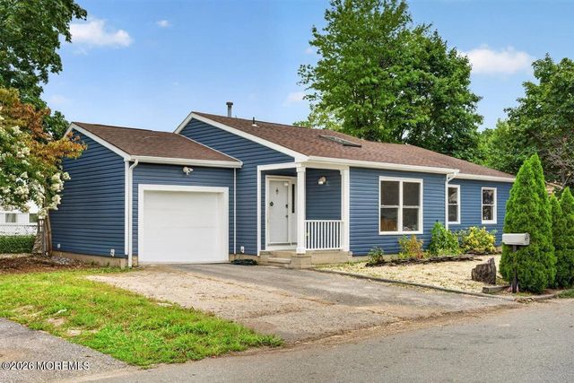 236 Mermaid Avenue, Beachwood, NJ 08722