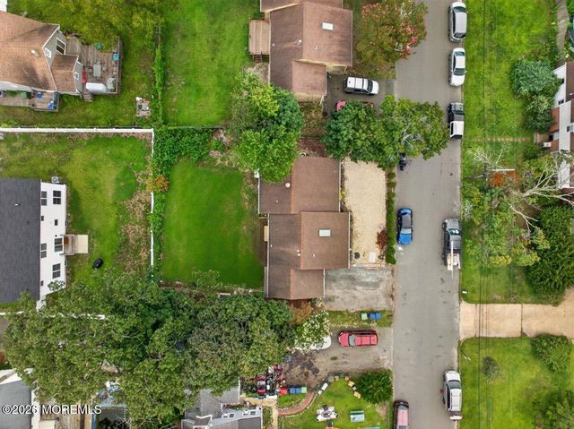 236 Mermaid Avenue, Beachwood, NJ 08722