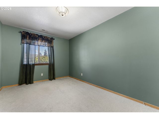 16949 Sw 125TH Pl, Tigard, OR 97224