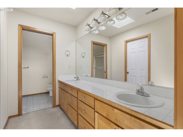 16949 Sw 125TH Pl, Tigard, OR 97224