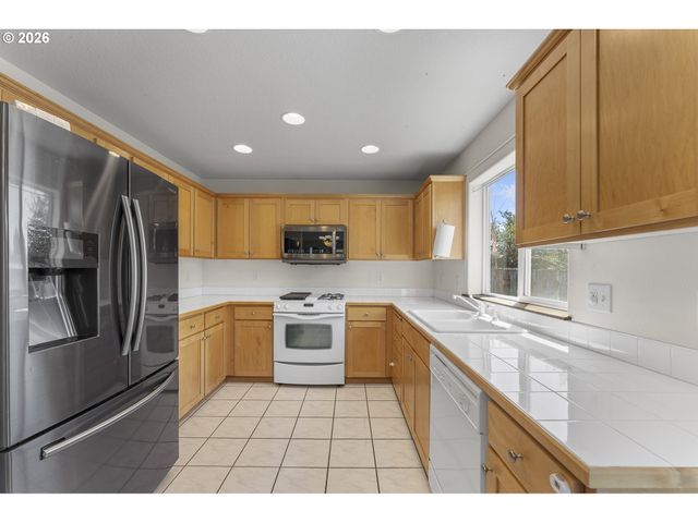 16949 Sw 125TH Pl, Tigard, OR 97224