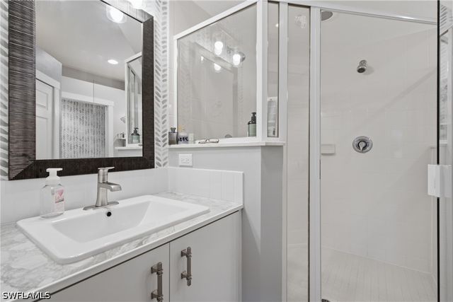 20040 Seagrove ST 1606, Estero, FL 33928