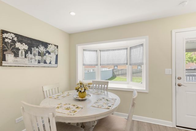 7046 N Franks Avenue, Niles, IL 60714
