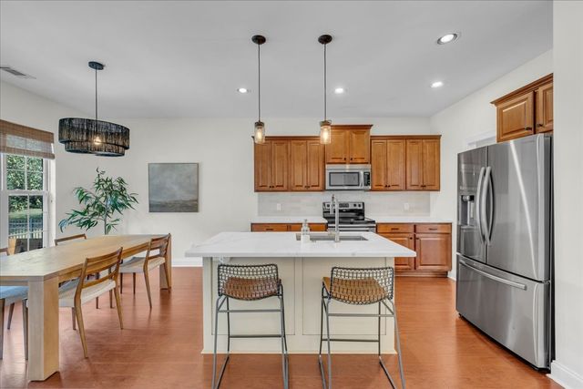 1015 Five Coves Trce, Gallatin, TN 37066