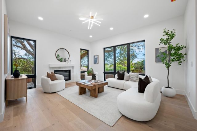 100 Alameda De Las Pulgas, Belmont, CA 94002
