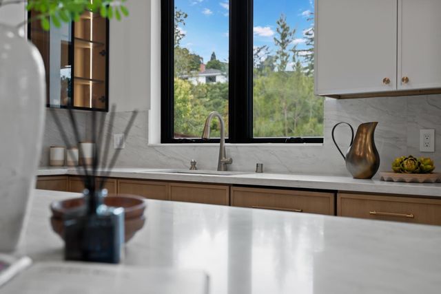100 Alameda De Las Pulgas, Belmont, CA 94002