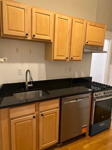 69 Park Drive 4, Boston, MA 02215